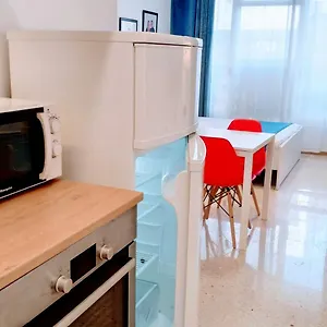 Apartment Estudios, Badalona